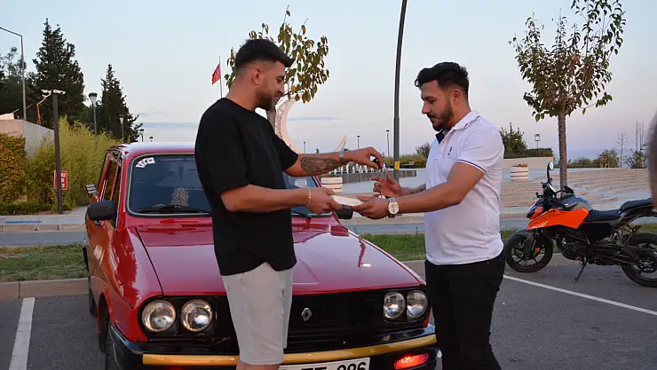 Yok Böyle Alışveriş: Iphone 16 Pro Max ile 98 Model Toros Takas Edildi