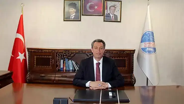 YRP'li Belediye Başkanı AK Parti'ye Katıldı