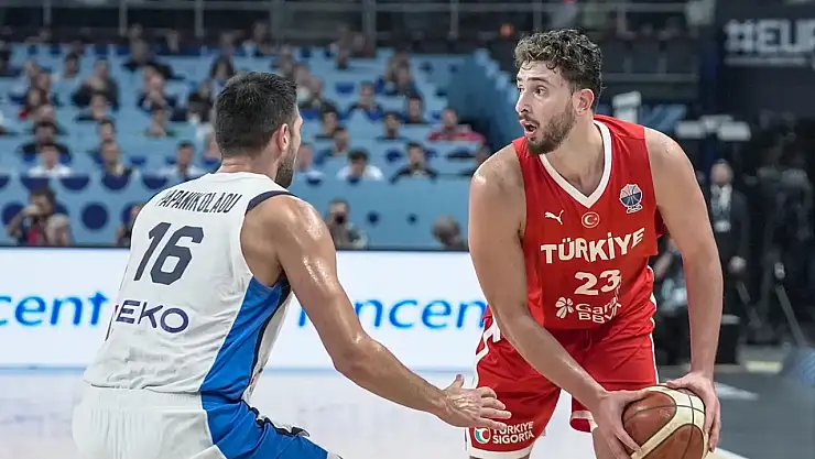 Yunanistan'ı Farklı Yenen 12 Dev Adam Finalde