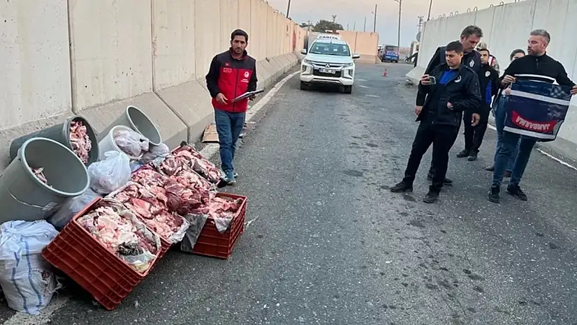 1 ton kokmuş et vatandaşın sofrasına gelmeden imha edildi