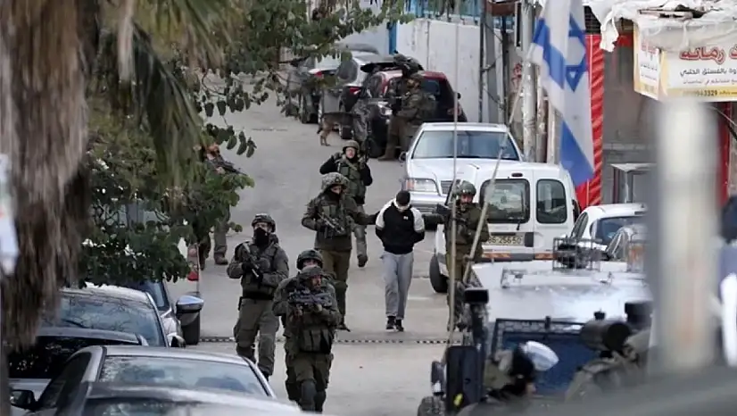 Batı Şeria'da İsrail Baskınları 21 Filistinli Gözaltında