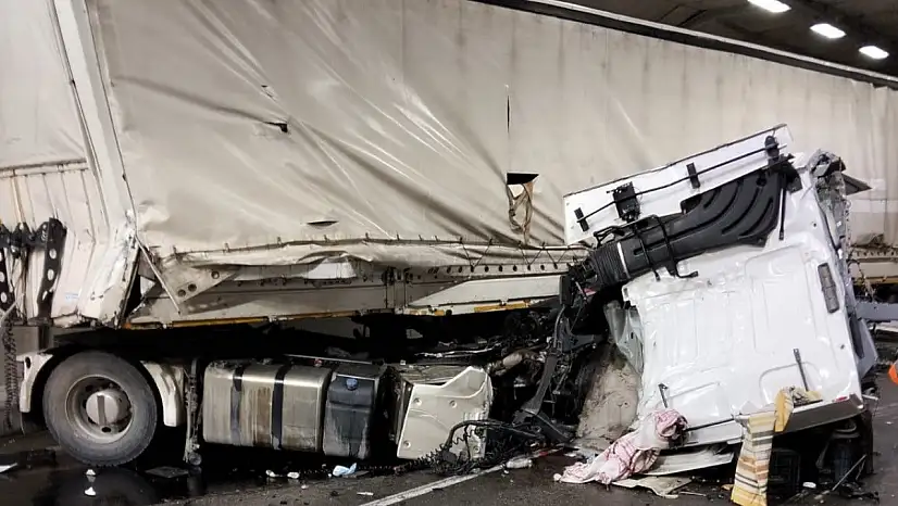 Erkenek Tüneli'nde feci kazası: 1 ağır yaralı