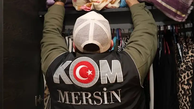 Gümrük operasyonun da aralarında memurların da olduğu 11 kişi tutuklandı