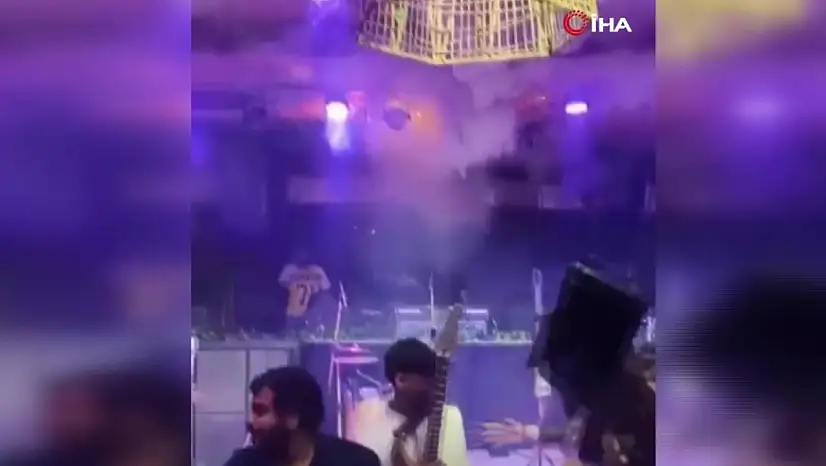 Hindistan'da gece kulübünde yangın: 25 ölü