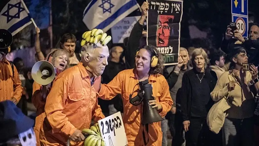 İsrail'de Netanyahu'nun af talebi protesto edildi: Muz cumhuriyeti