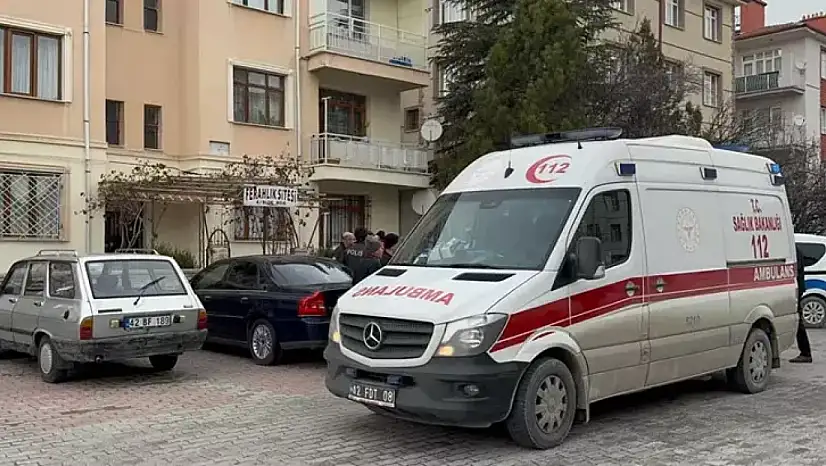 Tüfeğini temizlerken kendini yaraladı