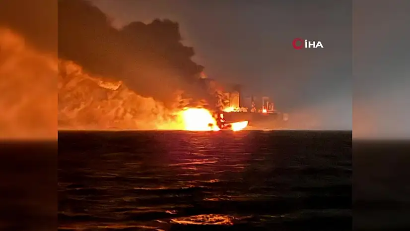 Yangın çıkan gemideki 25 kişi tahliye edildi