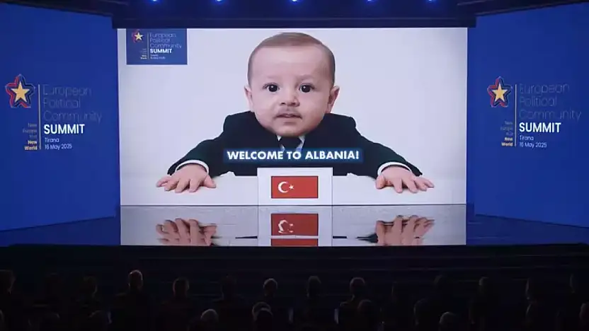 Arnavutluk'ta Liderlerin Yapay Zekayla Oluşturulan Çocukluk Görüntüleri İzletildi
