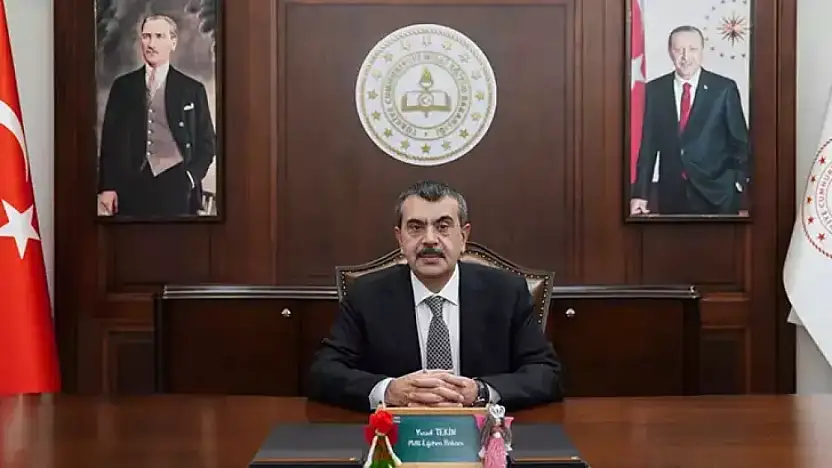 Bakan Tekin İstanbul'da Deprem Açısından Riskli Bulunan 4 Okulu Boşalttık