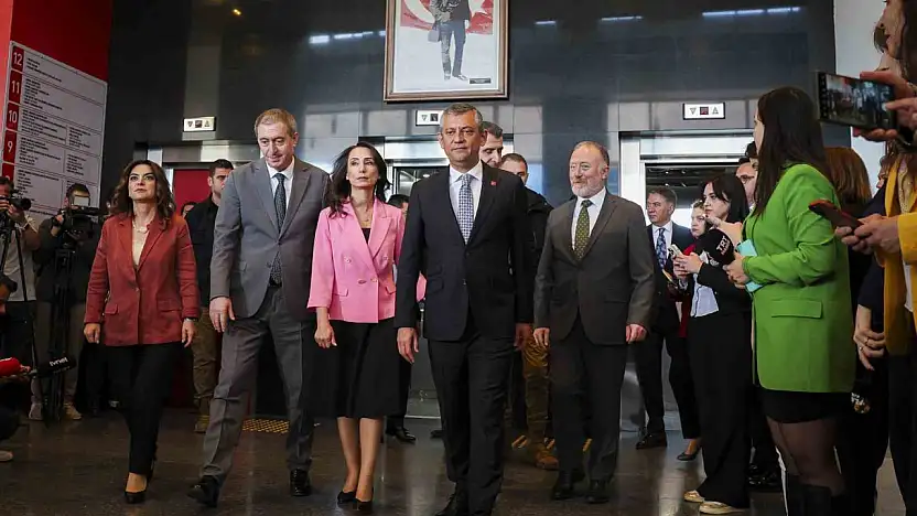 CHP Lideri Özgür Özel, DEM Parti Heyetini Kabul Etti