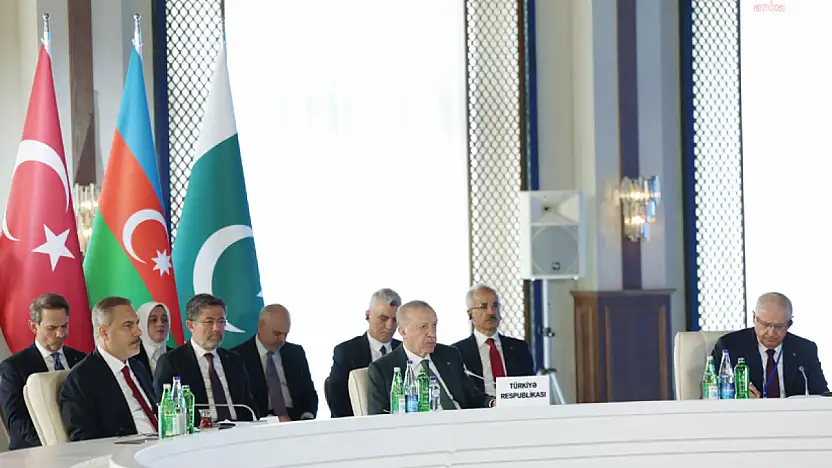Cumhurbaşkanı Erdoğan'dan Türkiye-Azerbaycan-Pakistan Üçlü Zirvesi'nde açıklamalar