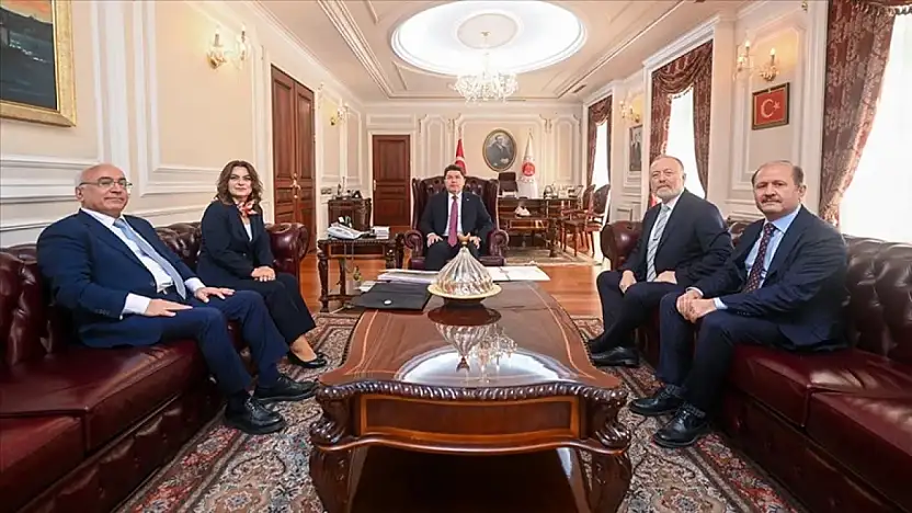 DEM Parti Heyeti Adalet Bakanı Yılmaz Tunç ile Görüşecek