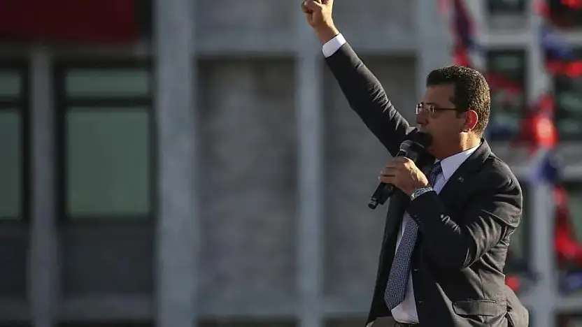 Ekrem İmamoğlu AK Parti'li siyasetçilere seslendi: 'Hala ne olduğunun farkında değil misiniz?'
