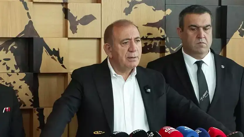 Gürsel Tekin Kimse Cumhuriyet Halk Partisi'nin Kurumsal Kimliğini Kirletemez
