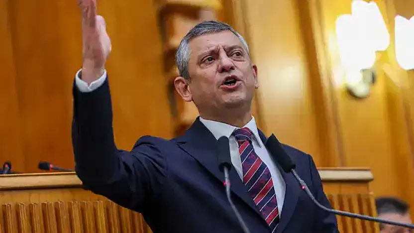 Özgür Özel Trump'a 'Bu Ülkeyi Ben Yönetiyorum' Diyemeyecek misin?