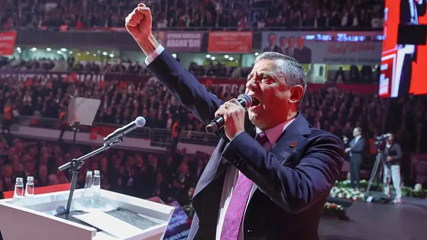 Özgür Özel Ve Dokuz Vekilin Dokunulmazlık Dosyaları Meclis'e Sunuldu