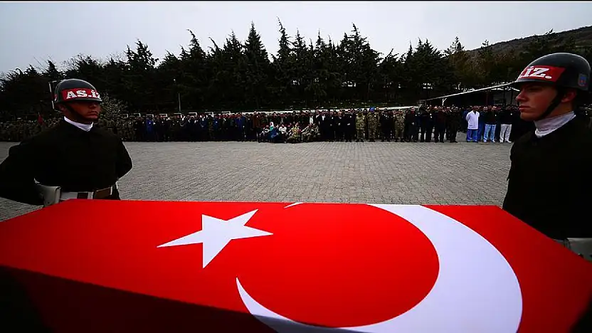 Pençe Kilit Harekatı bölgesinde 3 Mehmetçiğimiz daha şehit oldu
