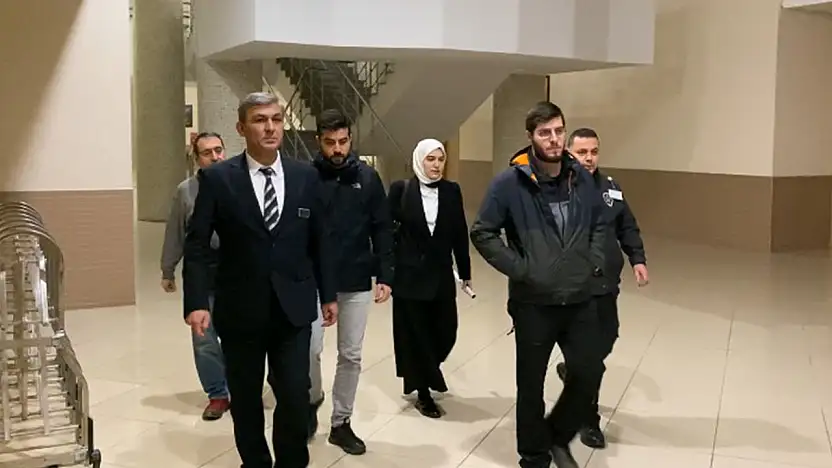 Zehra Kınık 2 Yıl 6 Ay Hapis Cezasına Çarptırıldı