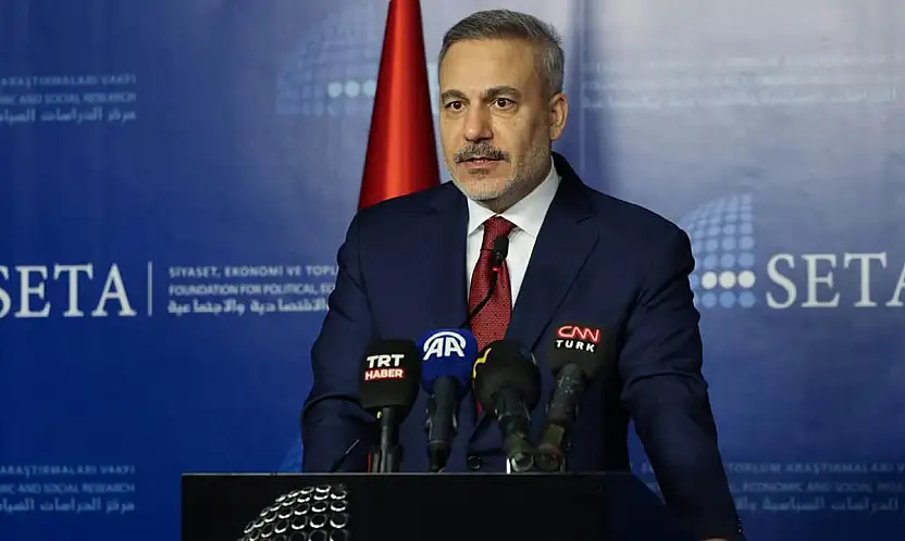 Bakan Fidan'dan YPG'ye Net Uyarı Silahlı Unsurlar Suriye Ordusuna Bağlanmalı