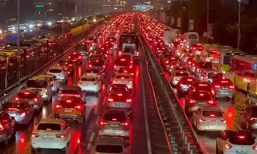 Dünyanın En Kötü Trafiğine Sahip Şehirleri Açıklandı
