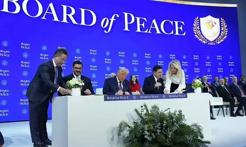 Gazze Barış Kurulu'nun Kurucu Üyeleri İmzaları Attı Trump Gazze Savaşını Bitiriyoruz