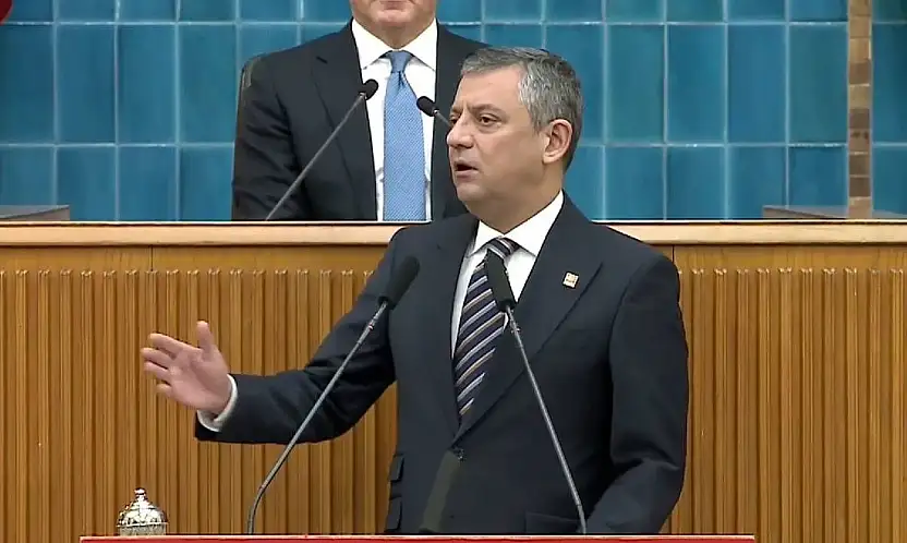 Özgür Özel'den Bahçeli'ye Emekli Maaşı Çağrısı