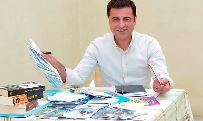 Selahattin Demirtaş'tan Milletvekillerine Çağrı