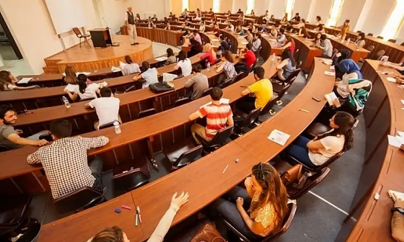 Üniversite 3 Yıl mı Olacak? YÖK Detayları Açıkladı