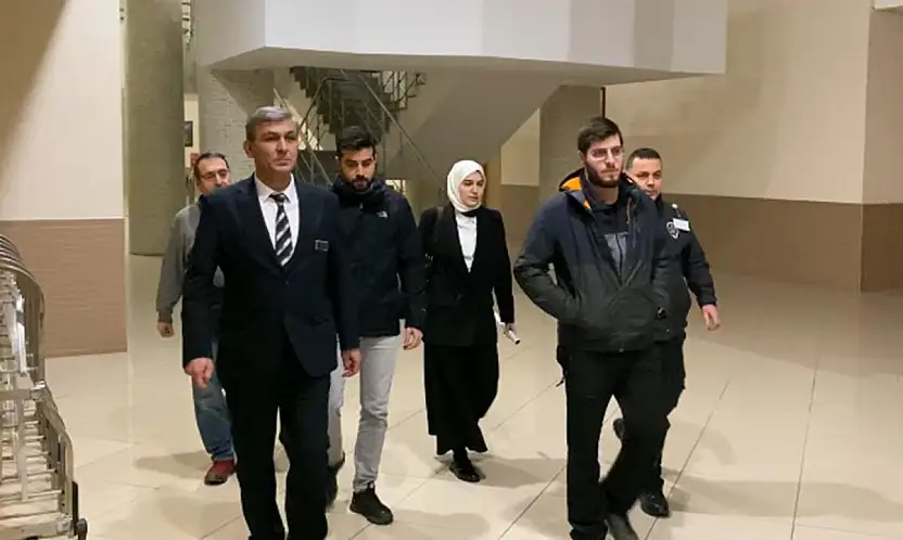 Zehra Kınık 2 Yıl 6 Ay Hapis Cezasına Çarptırıldı