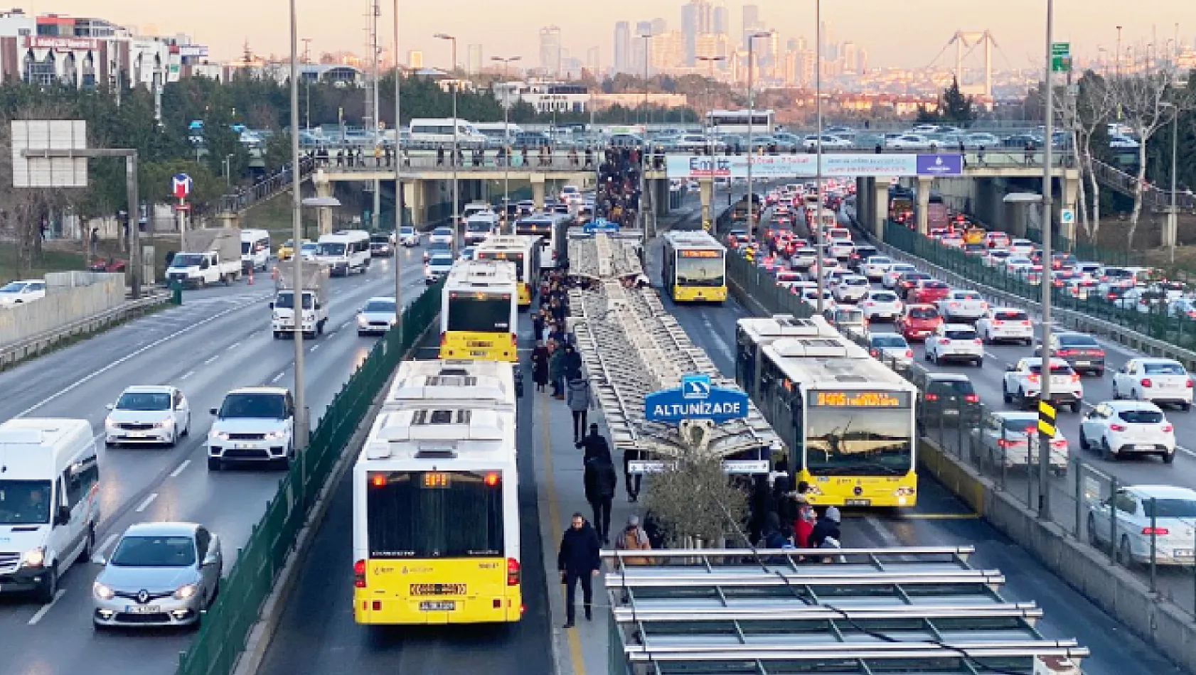 Bayram tatilinde İstanbul, Ankara ve İzmir'de toplu taşıma ücretsiz olacak