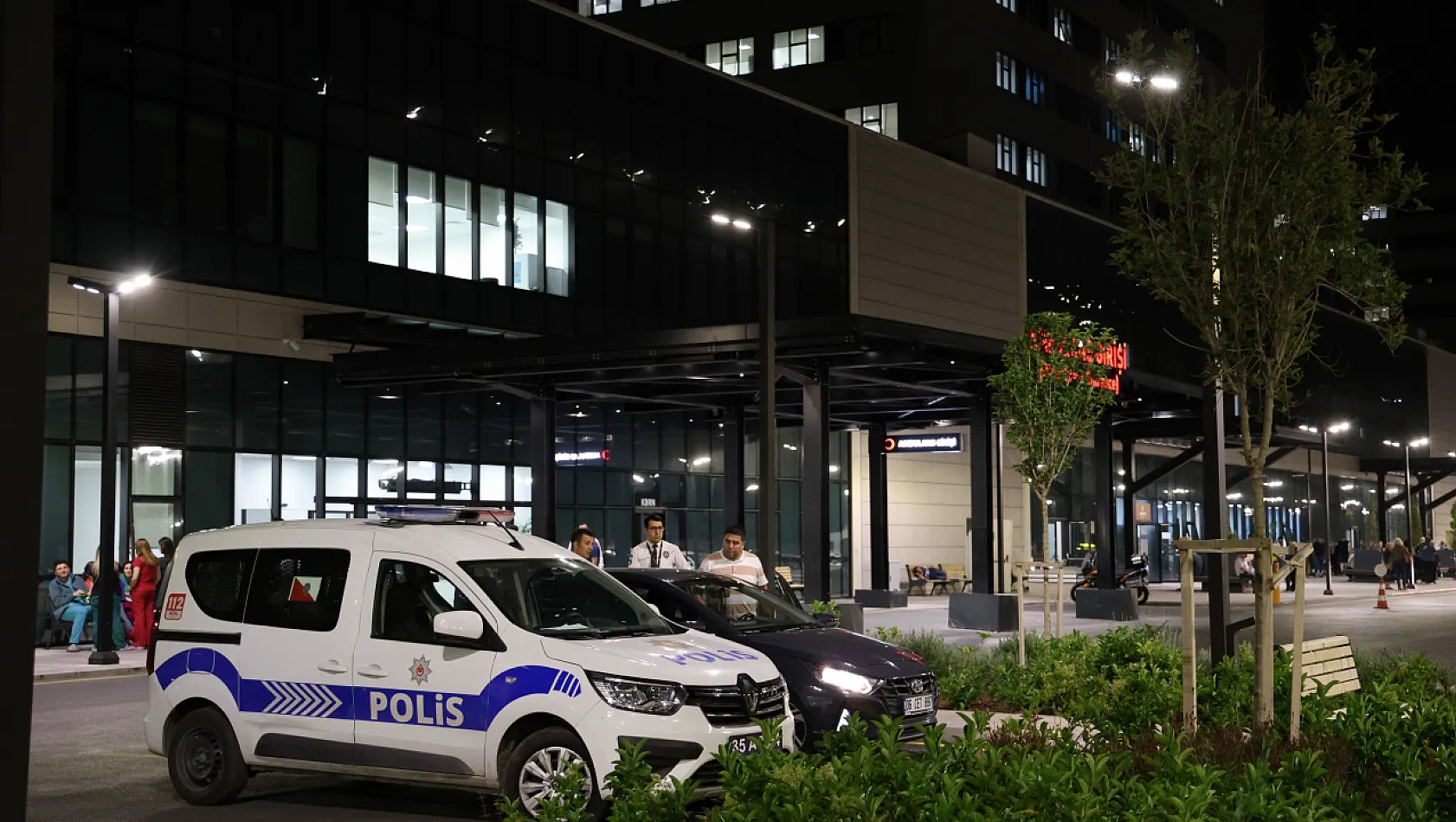 İzmir Şehir Hastanesi'ne Korku Saldı: C Blok Kat 9'da Katliam Yapacağım