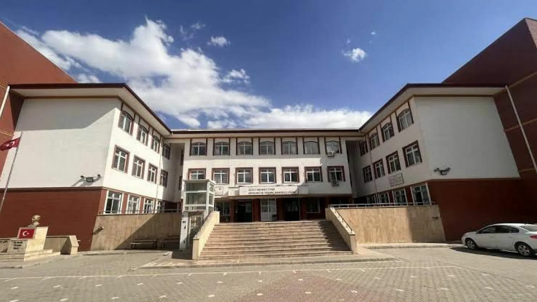 8 Kız Öğrenciye Cinsel İstismarda Bulunan Okul Müdürü Tutuklandı