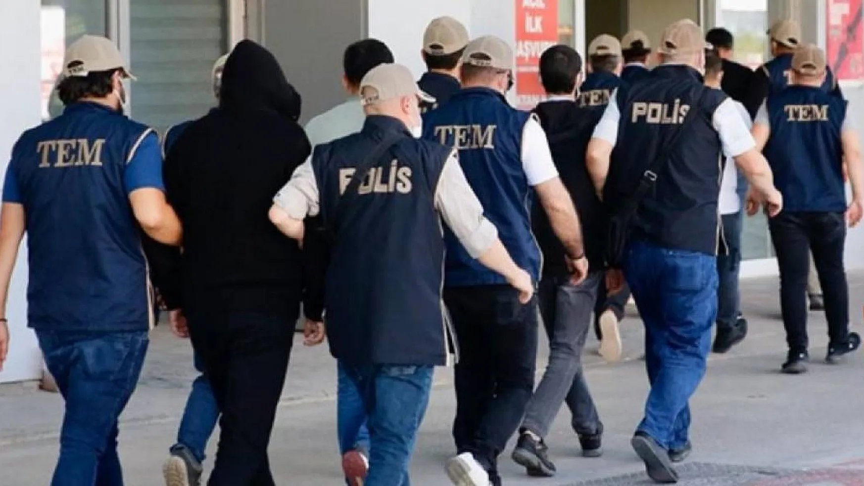 Antalya Merkezli 14 İlde FETÖ Operasyonu 47 Kişi Yakalandı