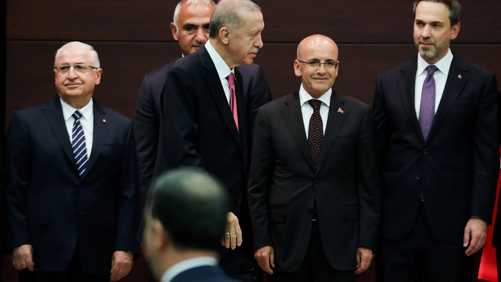 Cumhurbaşkanı Erdoğan ile Mehmet Şimşek Arasında Gerilim Var mı?