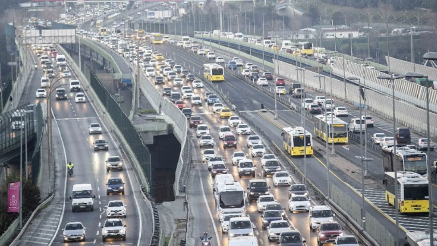 İstanbul'da Bayram Tatili Trafik Yoğunluğuna Yansıdı