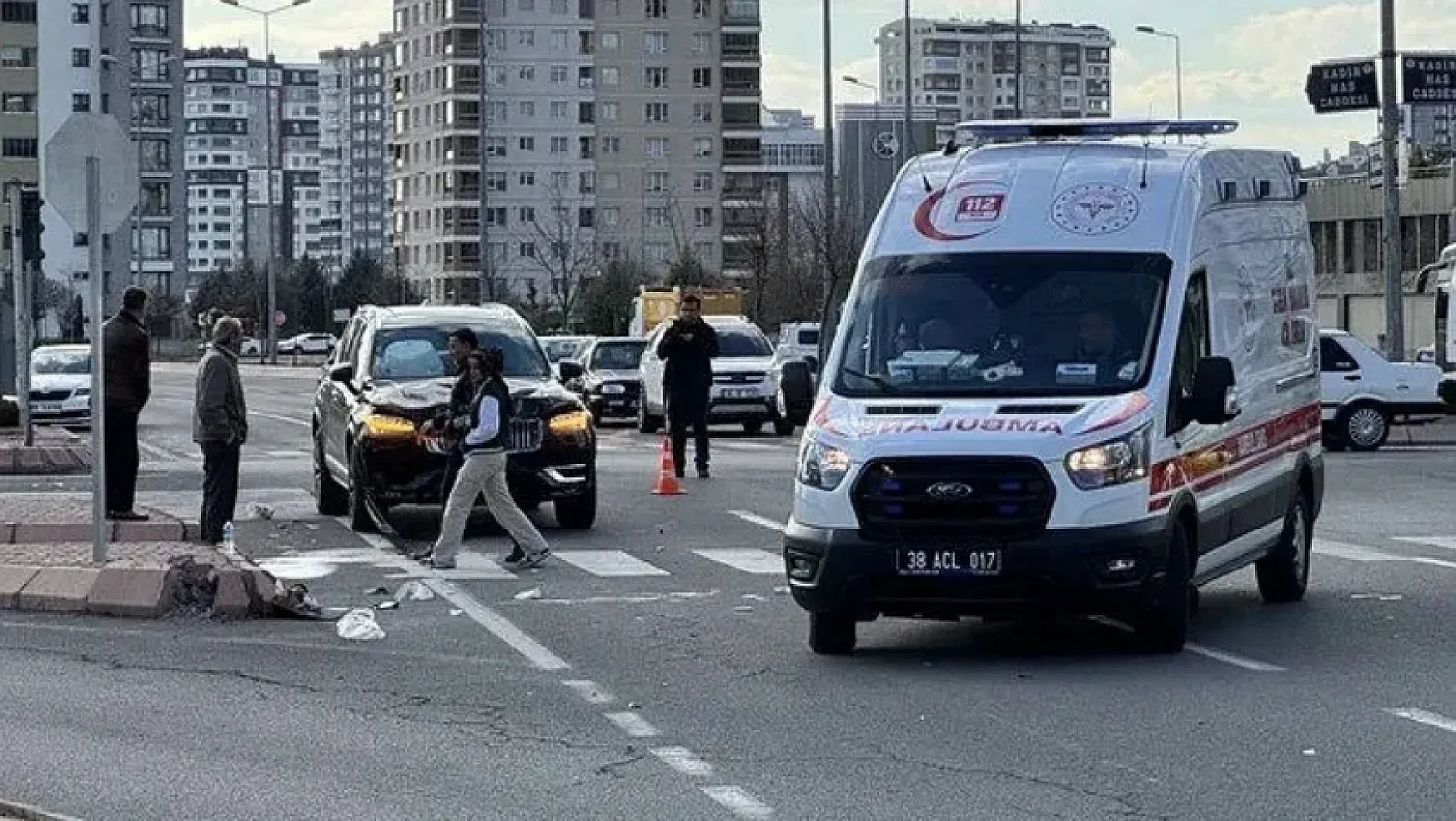 Kayserispor Başkanı Ali Çamlı Kaza Yaptı! 1 Ağır Yaralı