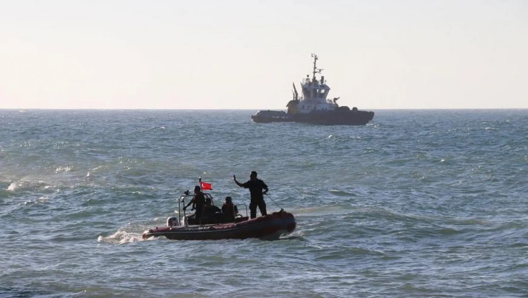 Zonguldak'ta denizde kaybolan öğrenci için arama başlatıldı