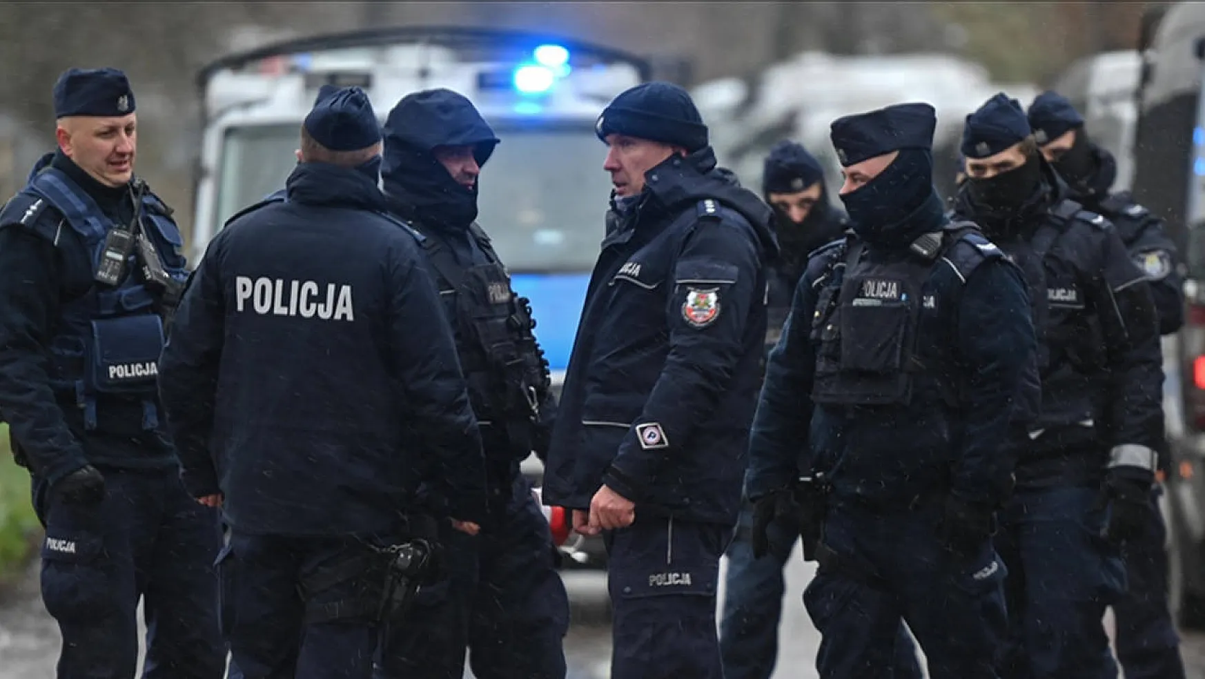Polonya'da polis Cumhurbaşkanlığı Sarayı'nı bastı