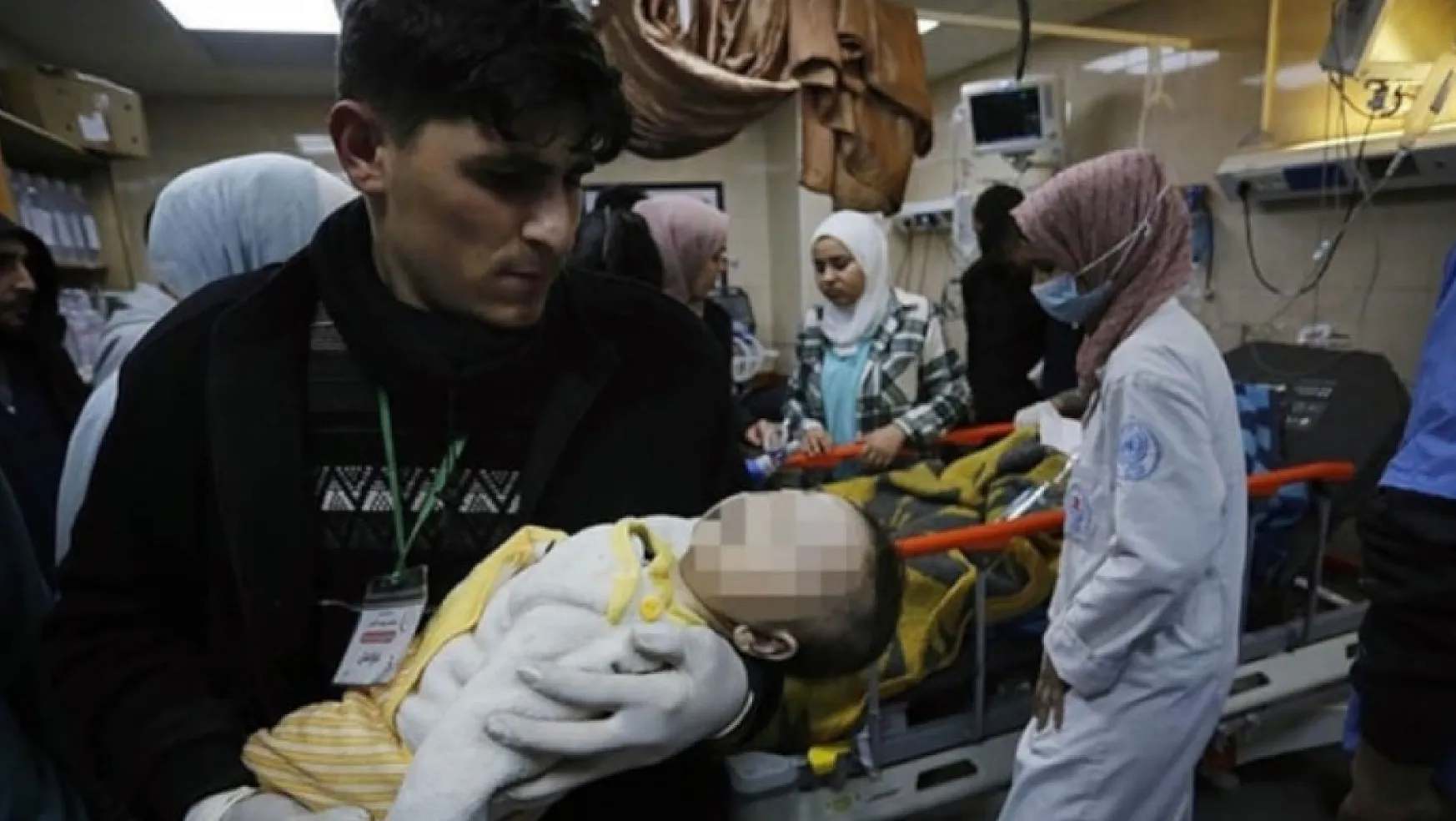 Şifa Hastanesi'ne Baskın Düzenleyen İsrail Ordusu 20 Sivili Katletti