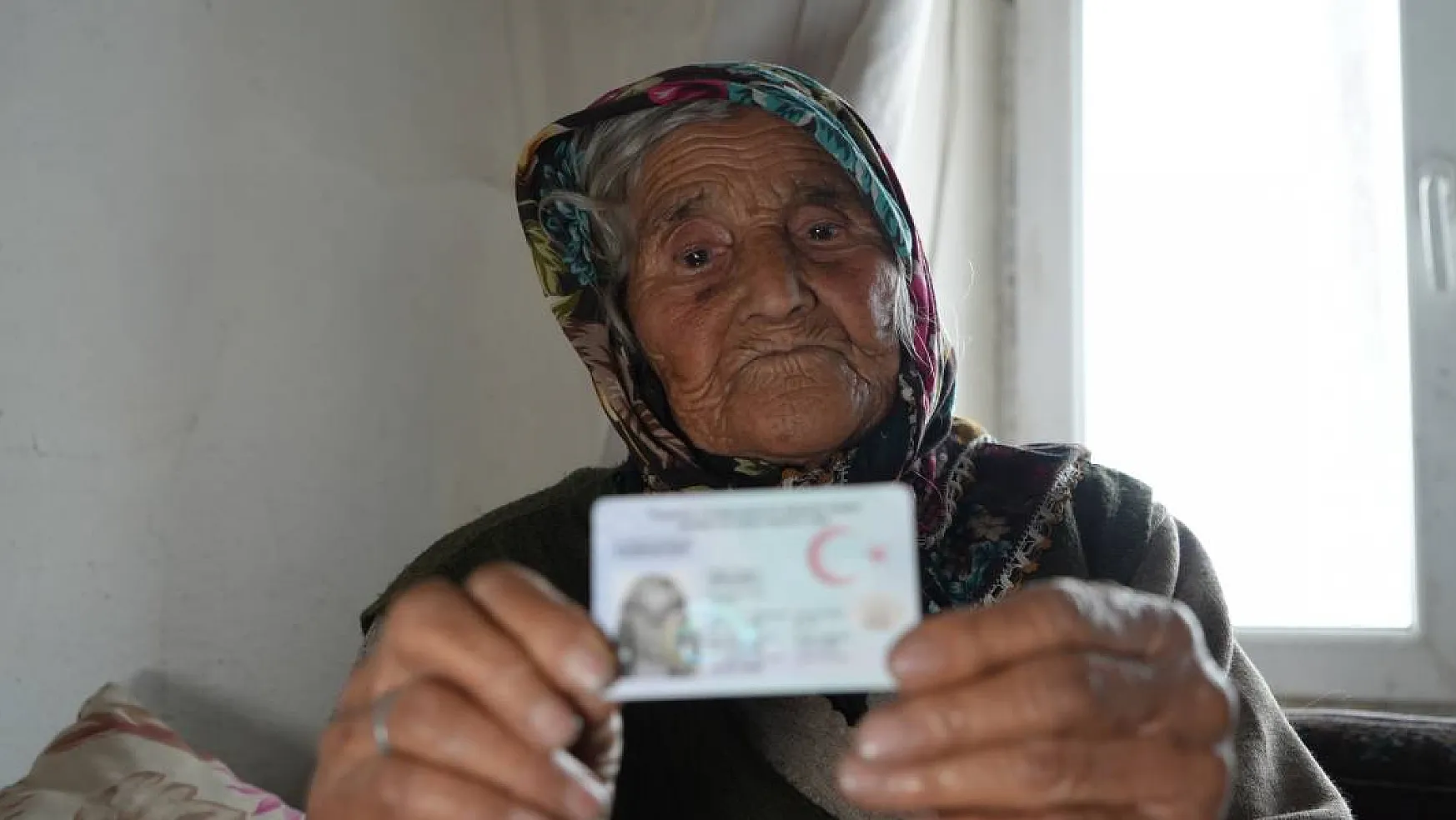 Türkiye'nin En Yaşlı İnsanı 117 Yaşındaki Arzu Ninenin Tek İsteği Var